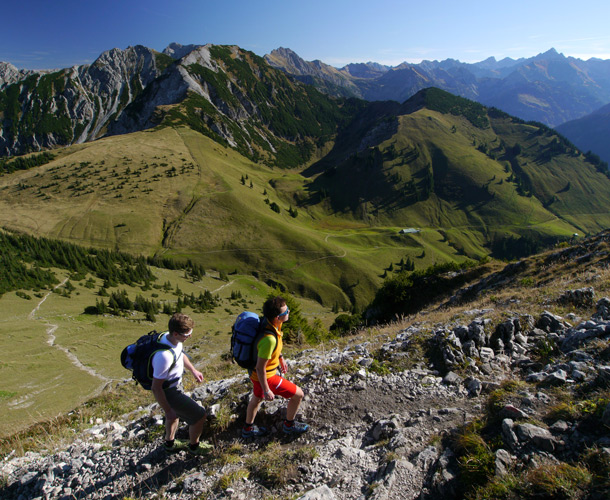 Wandern mit der Iselerbahn